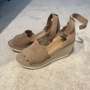 NEVER WORN wedge sandals